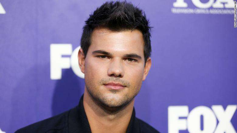 Taylor Lautner gained weight for Twilight