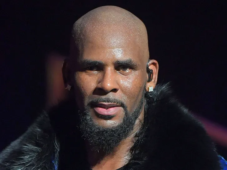 R Kelly found guilty of making child pornography